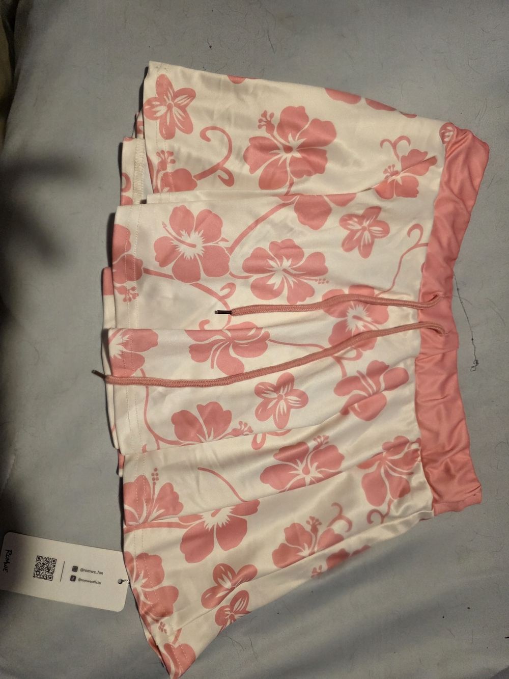ROMWE White and Pink Floral Circle Skater Skirt